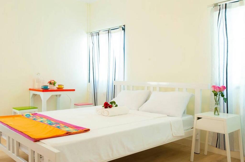 My Thai Hostel Bangkok Eksteriør billede