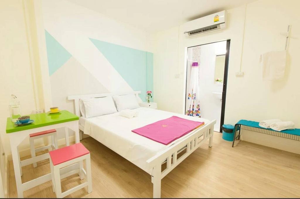 My Thai Hostel Bangkok Eksteriør billede